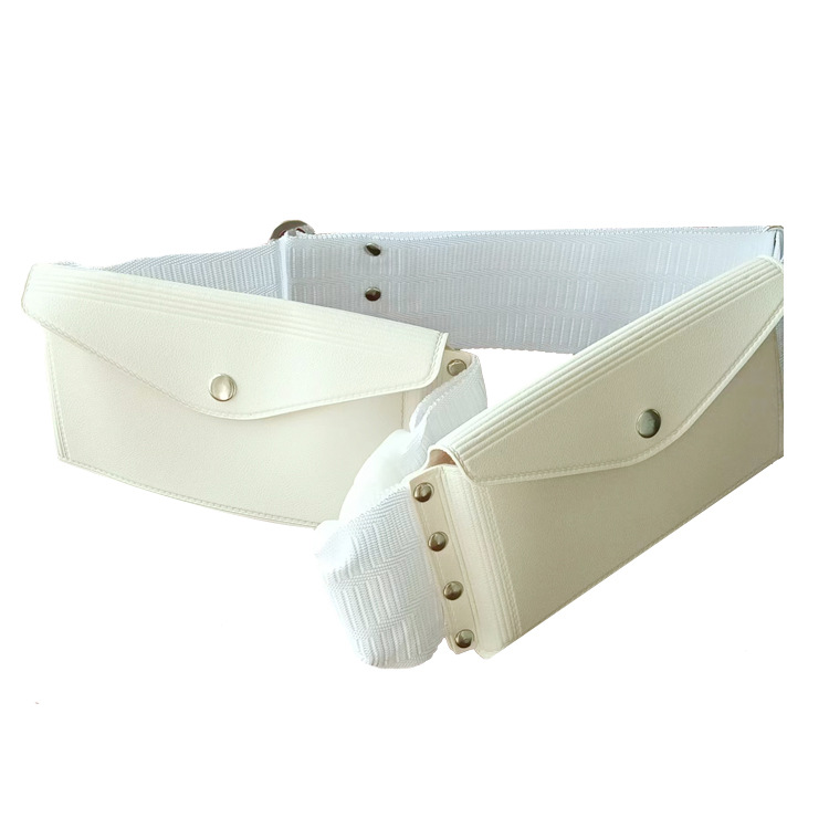 Middle Eastern Muslim pilgrimage leather waist pack